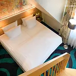 Ξενοδοχείο Hkk 4*