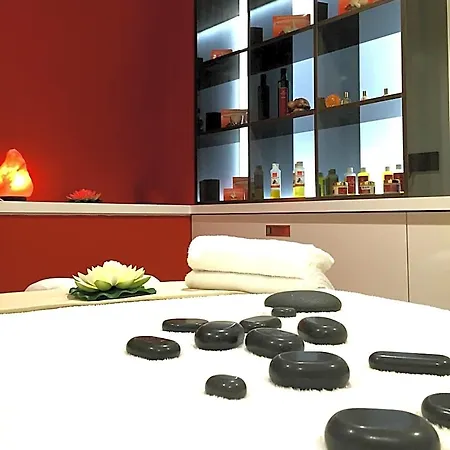 Hkk 4*