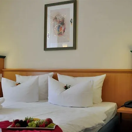 Hkk 4* فيرنغروده